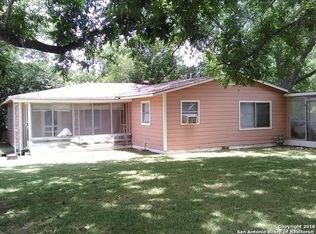 1237 Bert St, Seguin, TX 78155