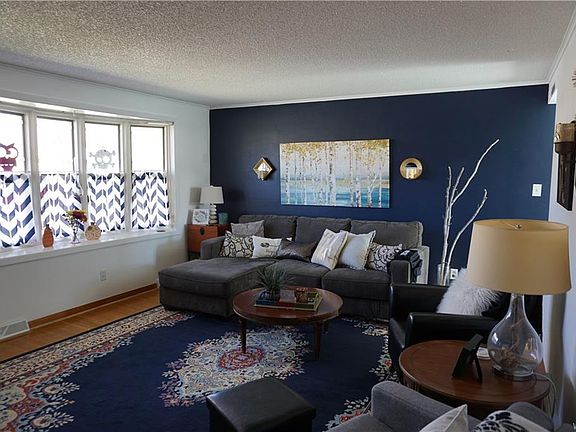 5th image of 137 Diane Dr