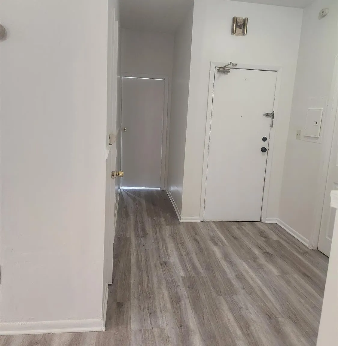 3 bed, 1.0 bath, $2,200 — Photo 4