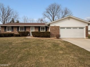 2830 Stonewall Ave, Woodridge, IL