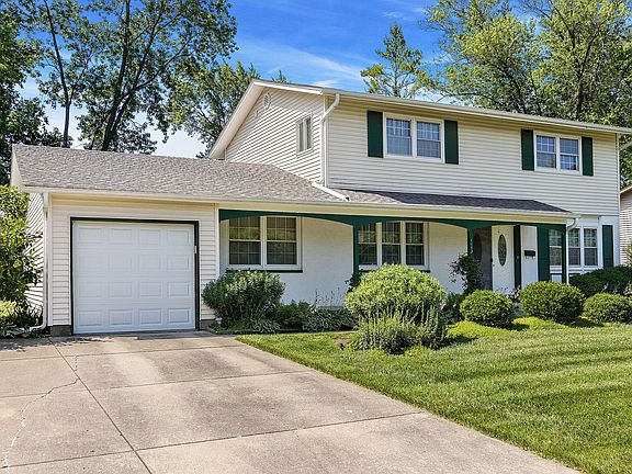 2nd image of 1043 E Pratt Dr