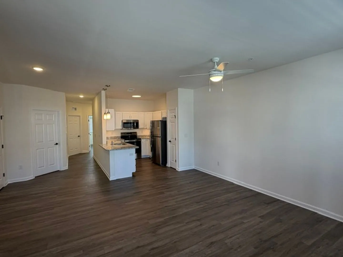 2nd floor condo in Dutchman's Harvest — Photo 3