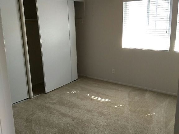 Huge Bedroom, well-ventilated, well-lit and with a Big Close