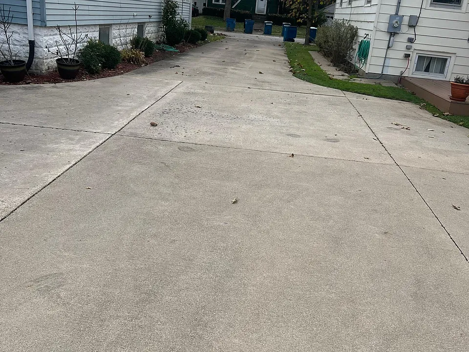 Private drive way