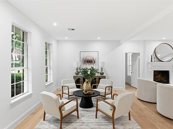 4th image of 15827 Foxgate Rd