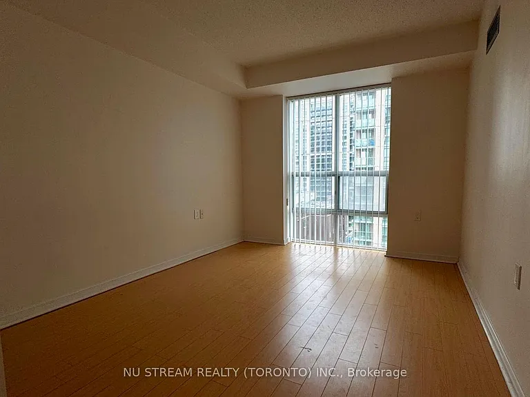 20 Olive Ave #1106 — Photo 2