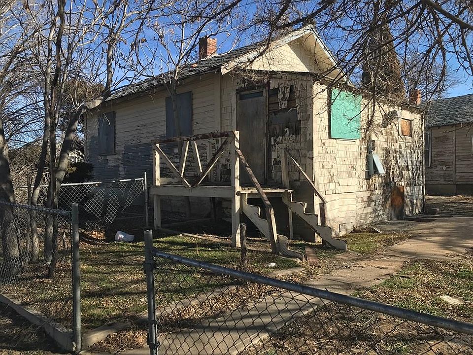 2nd image of 1602 E 10th St