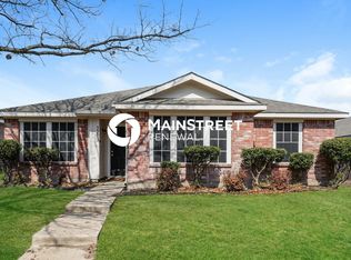 2213 Midbury Dr, Lancaster, TX 75134