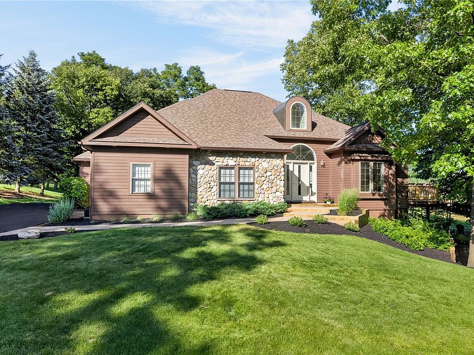 1st image of 5565 Vardon Dr