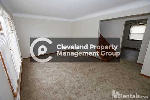 3rd image of 17814 Waterbury Ave