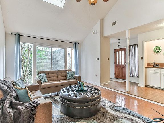 4th image of 7010 Plaza Del Sol Dr