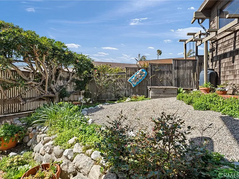 1911 Ocean Way — Photo 27