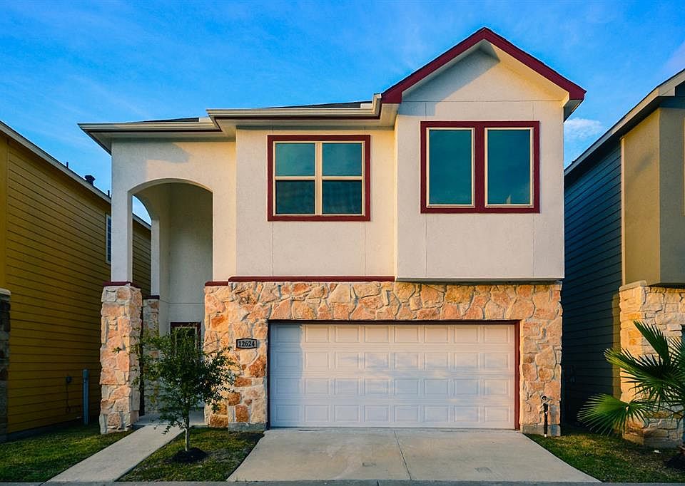 1st image of 12624 Ashford Shadow Dr