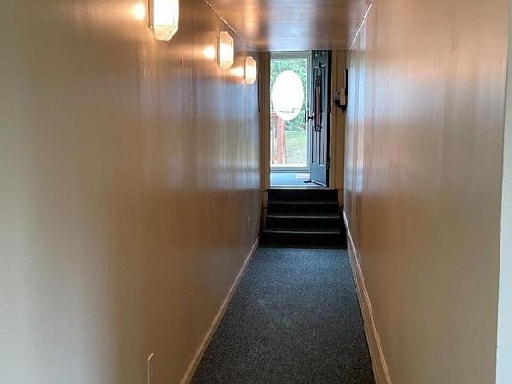 5th image of 4354 Iroquois Dr