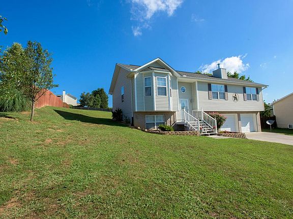 3rd image of 6705 Farmbrook Ln