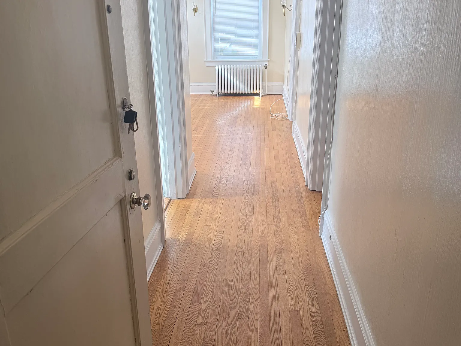 2 bed, 750 sqft, $1,700 — Photo 1