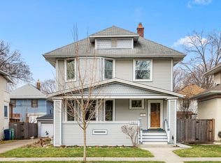 705 S Grove Ave, Oak Park, IL