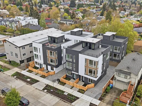 811 NW 63rd St Street #A, Seattle, WA 98107