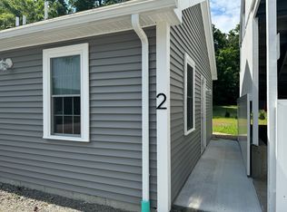 2 Winter St APT 2, Ipswich, MA 01938