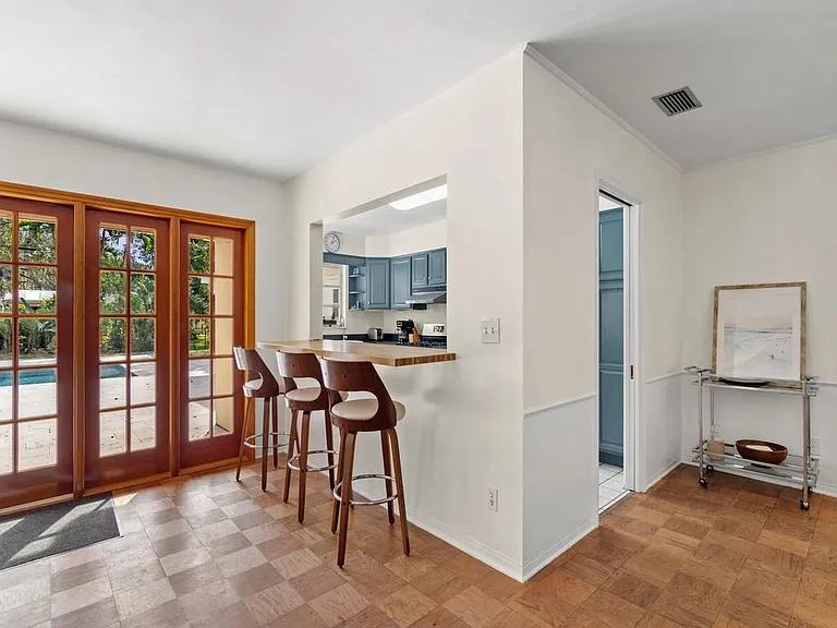 530 Cypress Rd — Photo 3