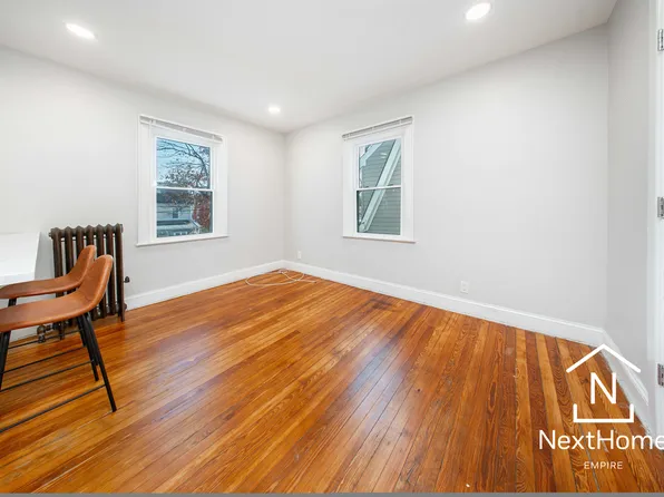 89-14 250th Street image 7 of 10