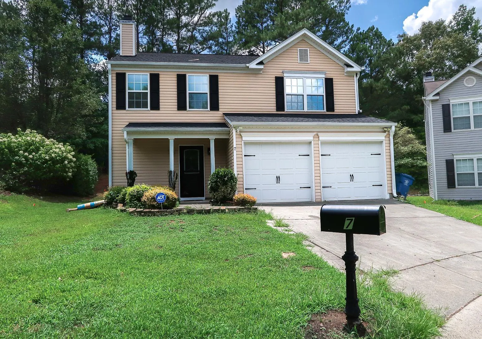 3 bed, 2.5 bath, 1540 sqft, $2,100 — Photo 1