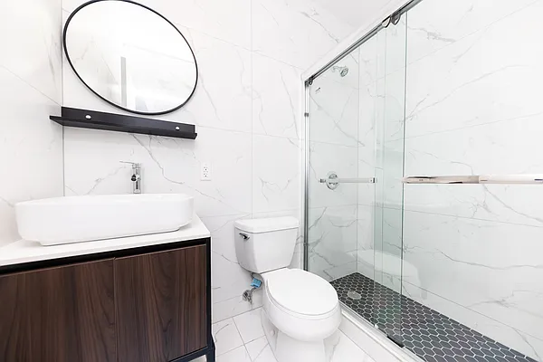 Rented by Oxford Property Group | media 22