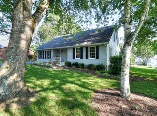 807 E A St, Elizabethton, TN 37643