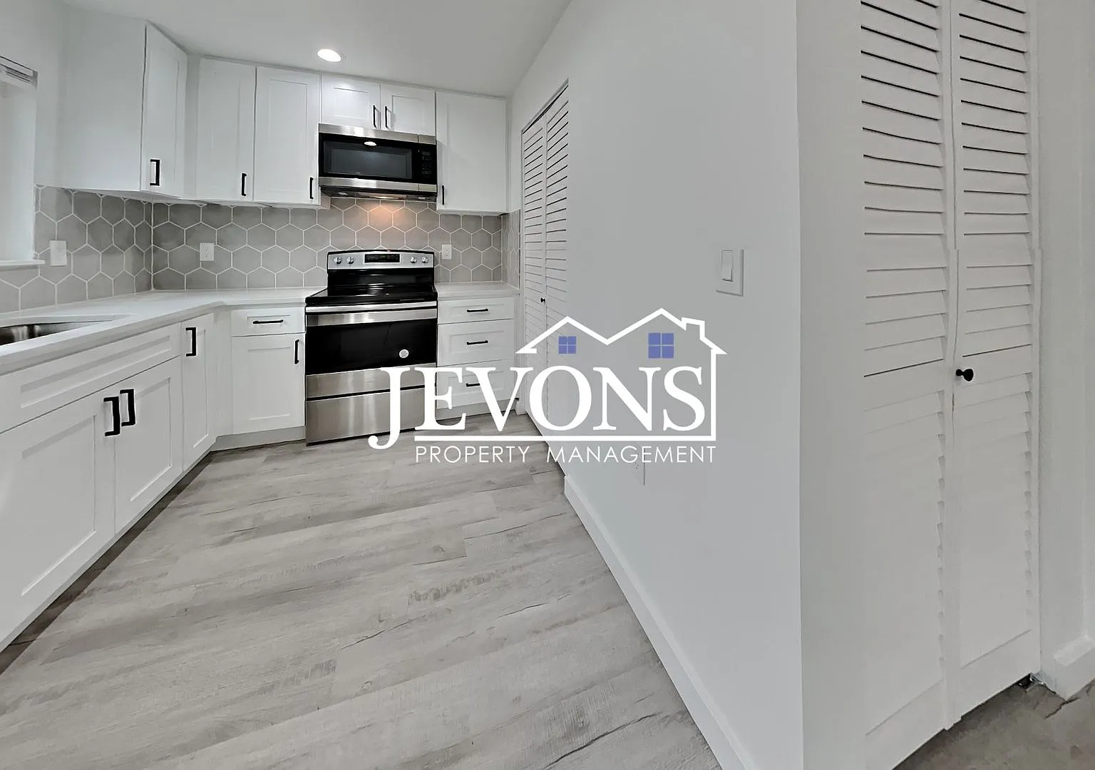 6114 N 49th St Tacoma, WA 98407 — Photo 4