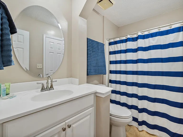 124 Robin Ln — Photo 24