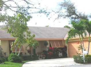 9940 Floral Park Ln, Boca Raton, FL 33428