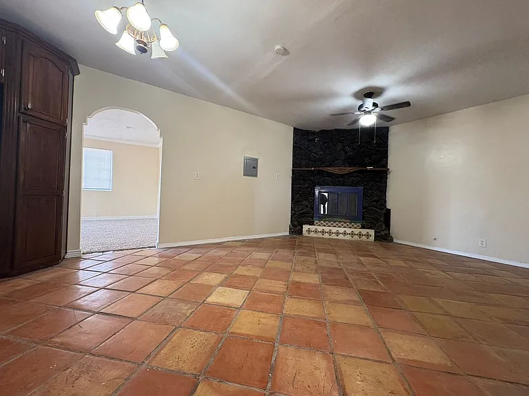 10309 Shoshone St — Photo 23