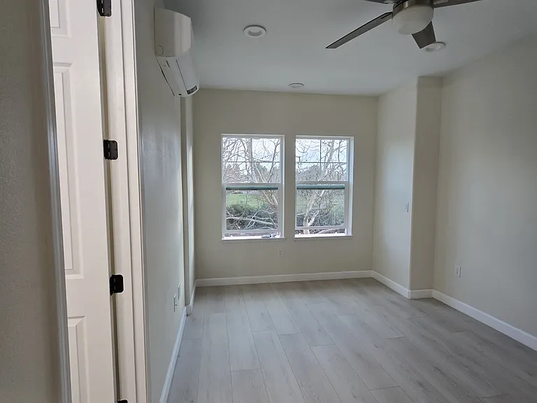 2605 Bonnard St #2607 — Photo 9