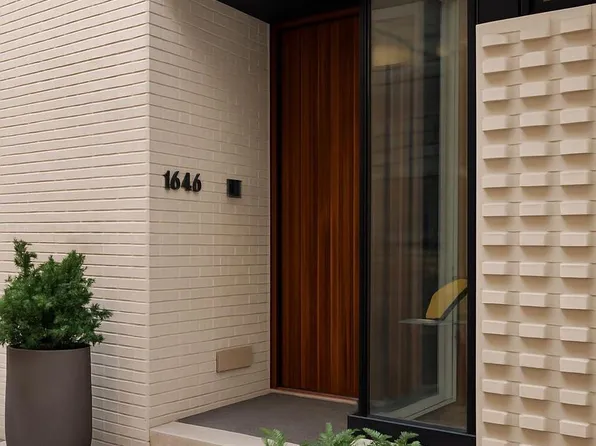 1646 Carlton St, Philadelphia, PA 19103