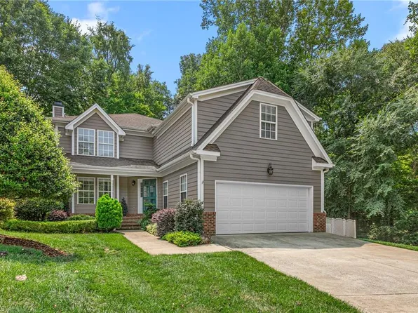 211 Walter Hagen Dr, Mebane, NC 27302