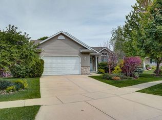 1105 Heritage Ct, Waunakee, WI 53597