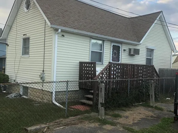 7 W 5th St, Florence, NJ 08518