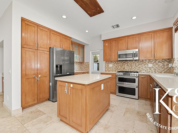 3rd image of 396 Anzio Way