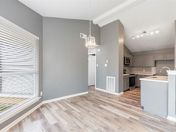 5th image of 16814 Dale Oak Way