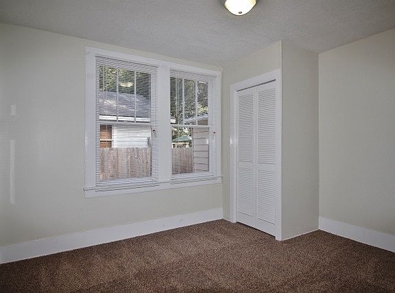 3rd image of 5421 Alta St