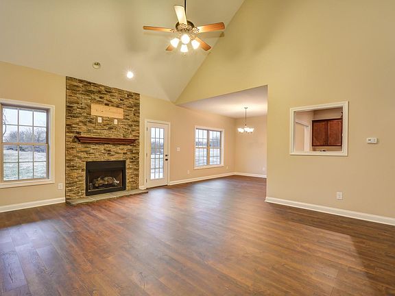 5th image of 129 Griffey 1115 Hilliard Ln Lot 129