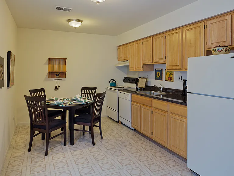 Kingswick Apartments — Photo 18