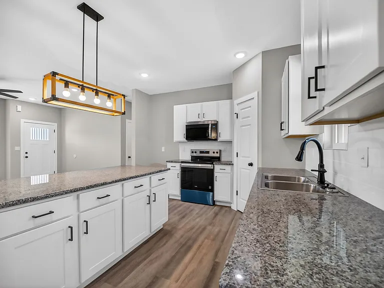 42 Whitley Ln — Photo 17