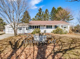13 Riley St, Lewiston, ME 04240