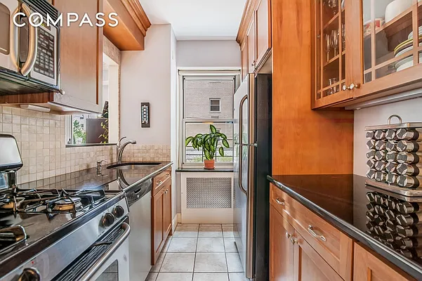 Sold by Compass | media 13