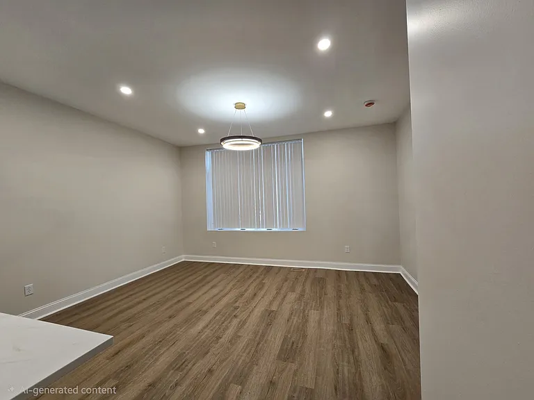 1009 S Claremont Ave #1 — Photo 5