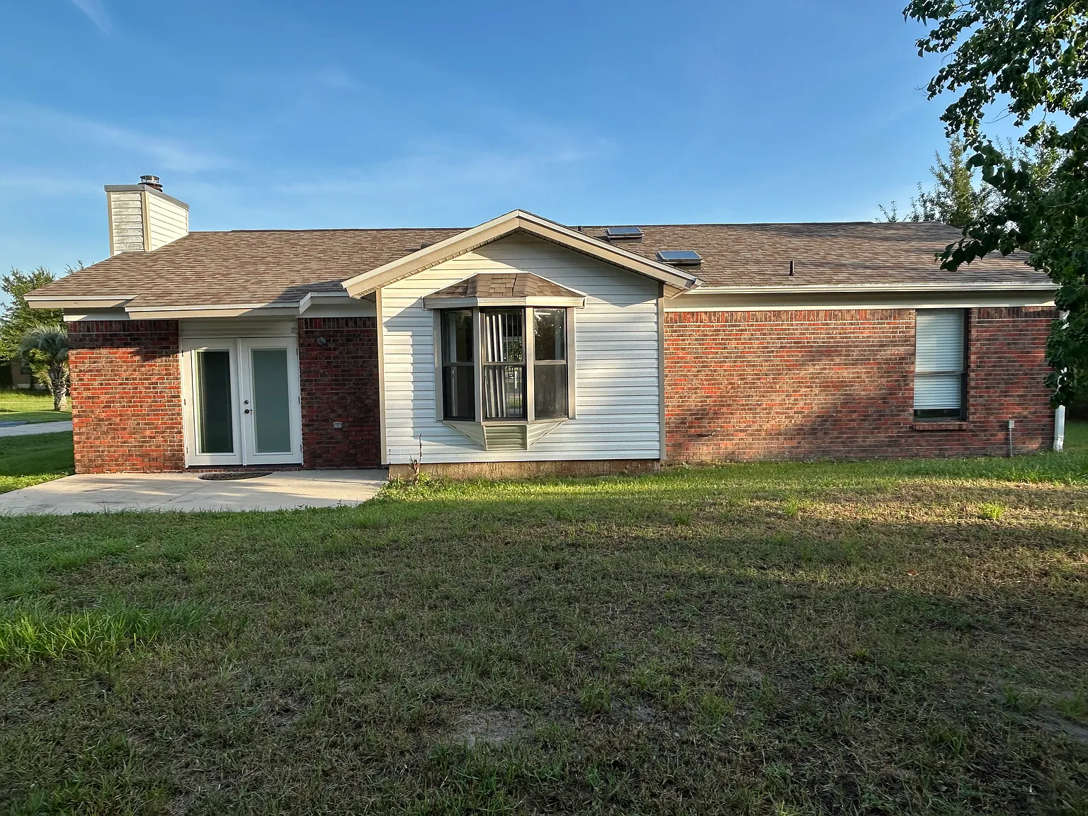 4 bed, 1742 sqft, $2,025 — Photo 2