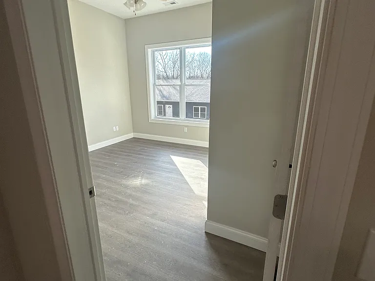 567 Dupont Rd #303 — Photo 11