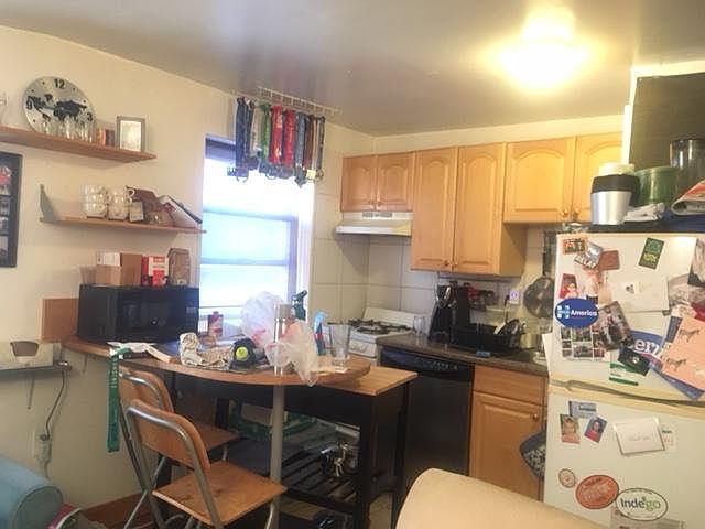 2nd image of 763 S 16th St