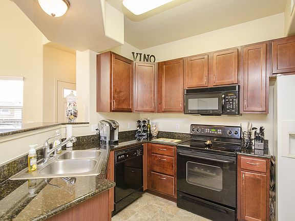 4th image of 1900 Danbrook Dr Unit 423